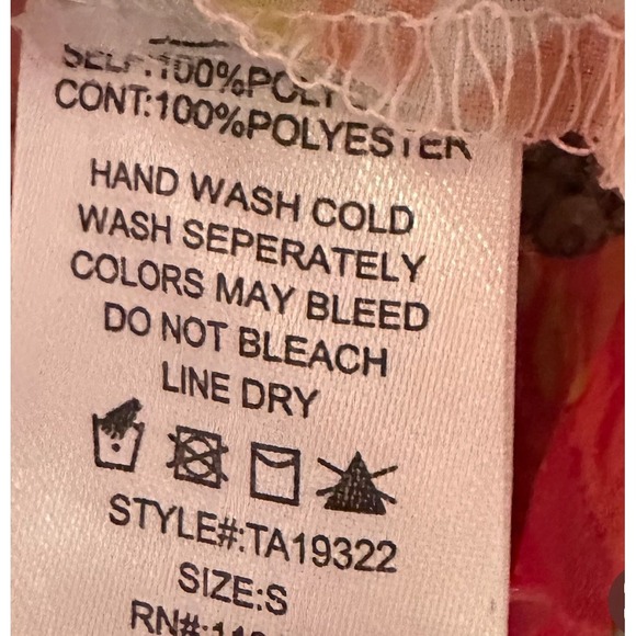 lulumari top Floral With Fringe Crop‎ Small - Picture 4 of 5